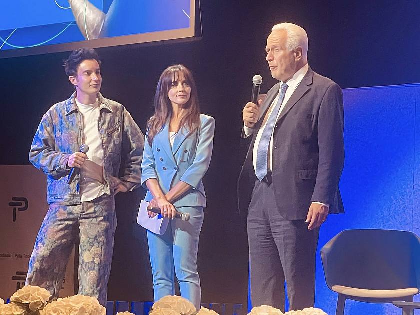 Sul palco di Voci dal Medio Oriente al PalaTodisco, con Agnese Balducci ed Eugenio Giani